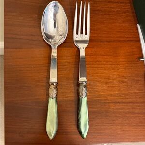 Sophisticated Green and Silver Serving Utensil Set